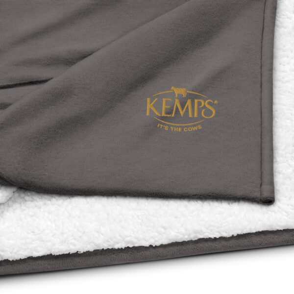 Premium sherpa blanket - Image 3