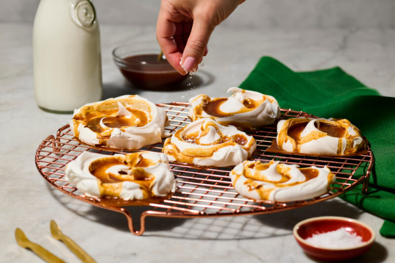 Mini Salted Caramel Meringues